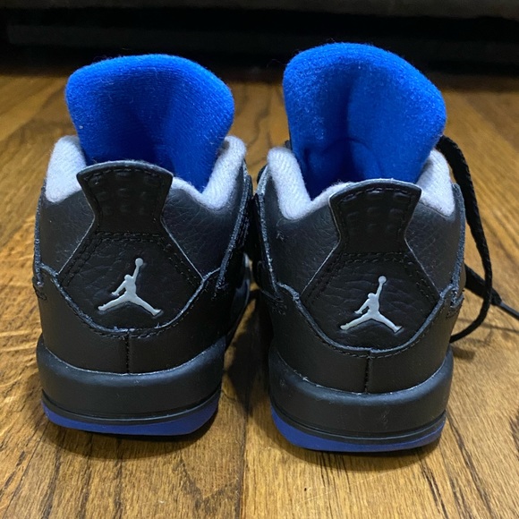 Nike Air Jordan Retro 4 Motorsport - Picture 2 of 8